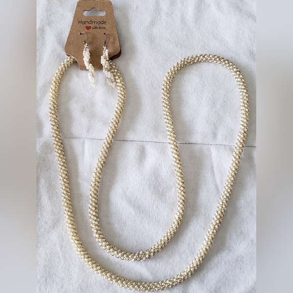 Hand Crafted Jewelry White, Gold, Clear Seed Beads Statement Necklace & Earrings - Picture 3 of 17